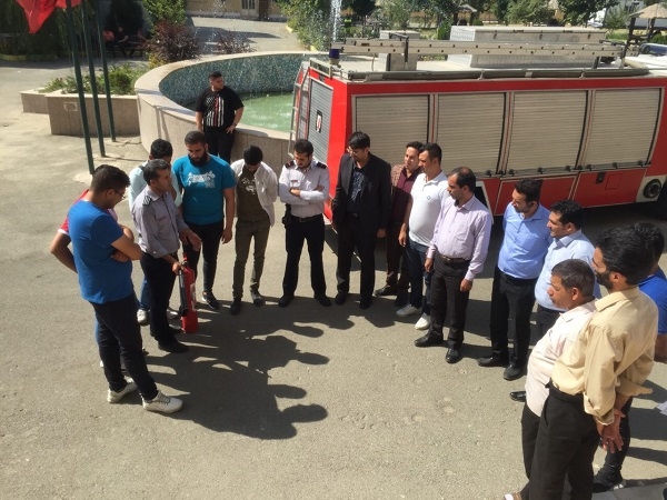 برگزاری كارگاه آموزش آتش نشاني در دانشگاه آزاد اسلامی واحد سما انديشه 